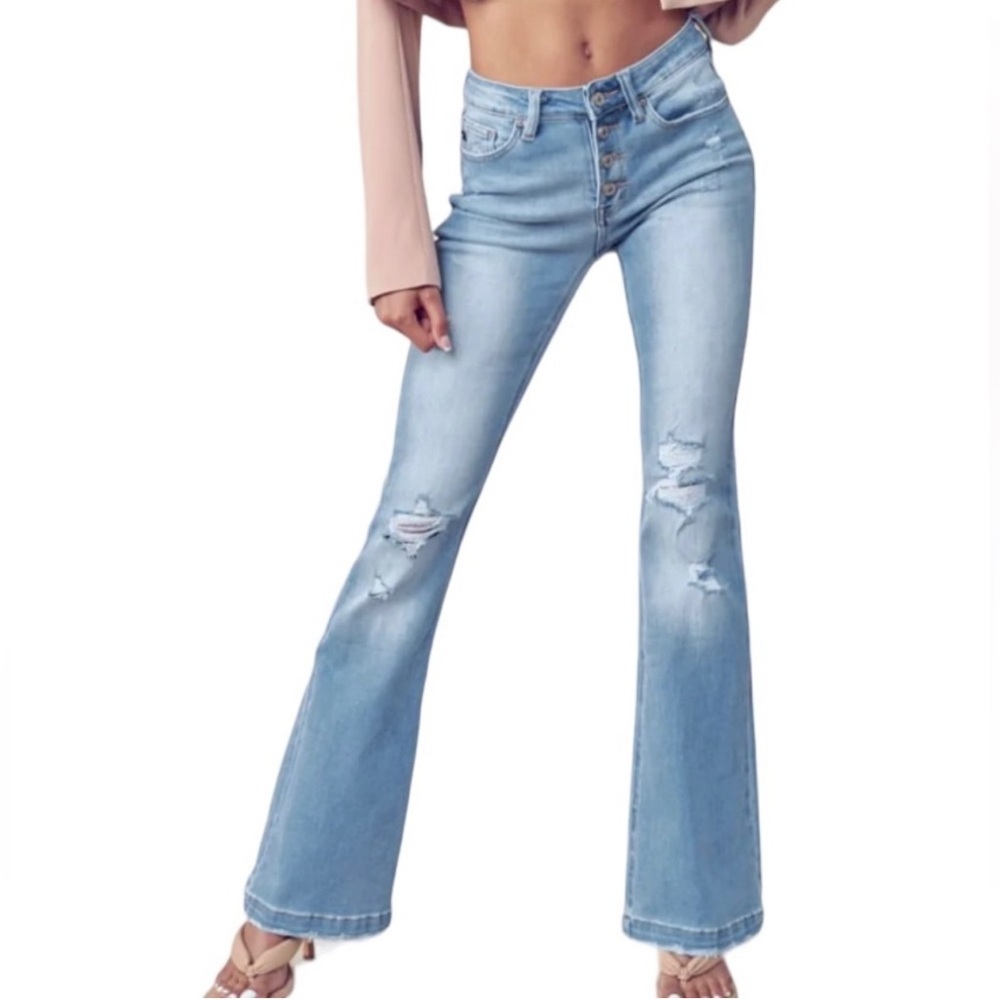 KanCan Mid Rise Distressed Exposed Button fly Flare jeans light wash size 31